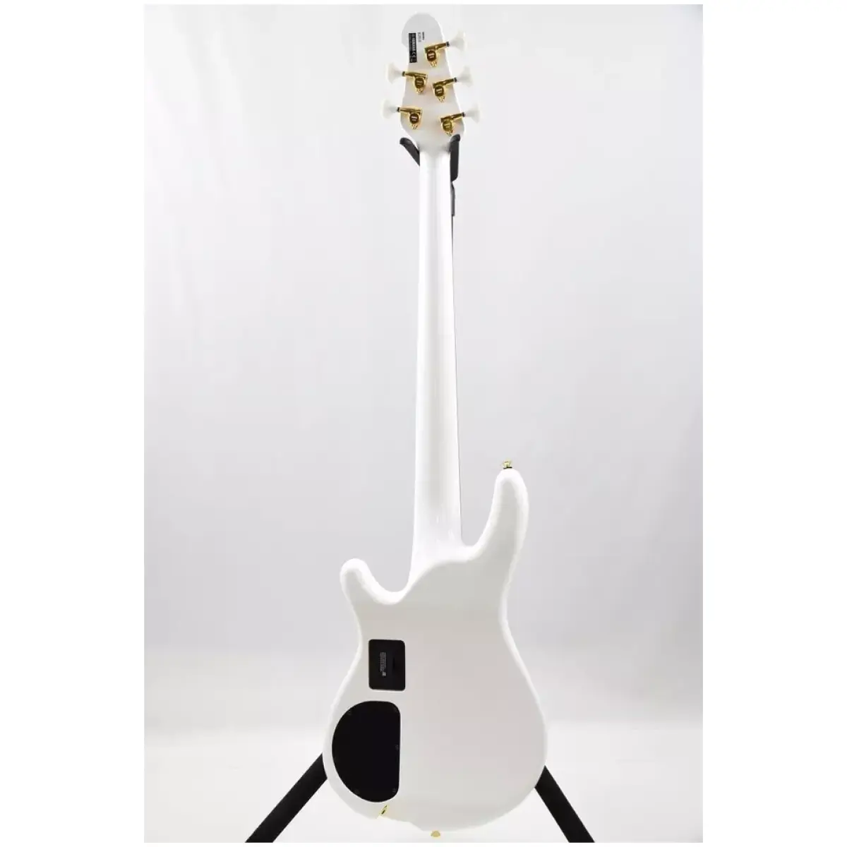 Yamaha BBNE2 White Bass Guitar (With Case)