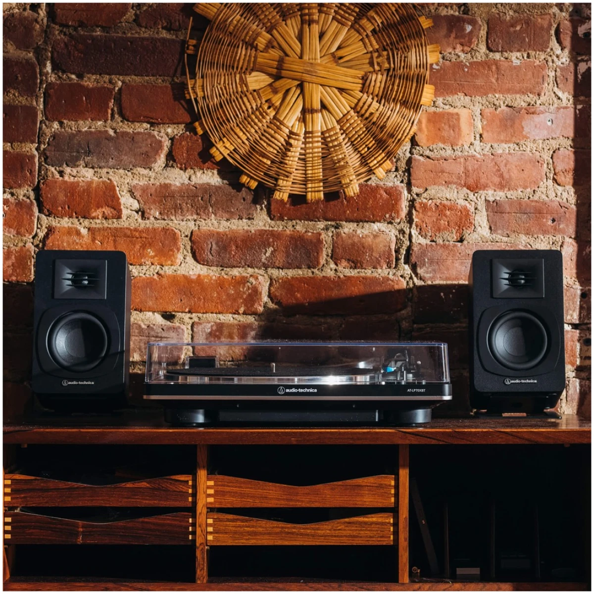 Audio-Technica AT-SP3X 3" Powered Bookshelf Speakers(Pair) - Image 6