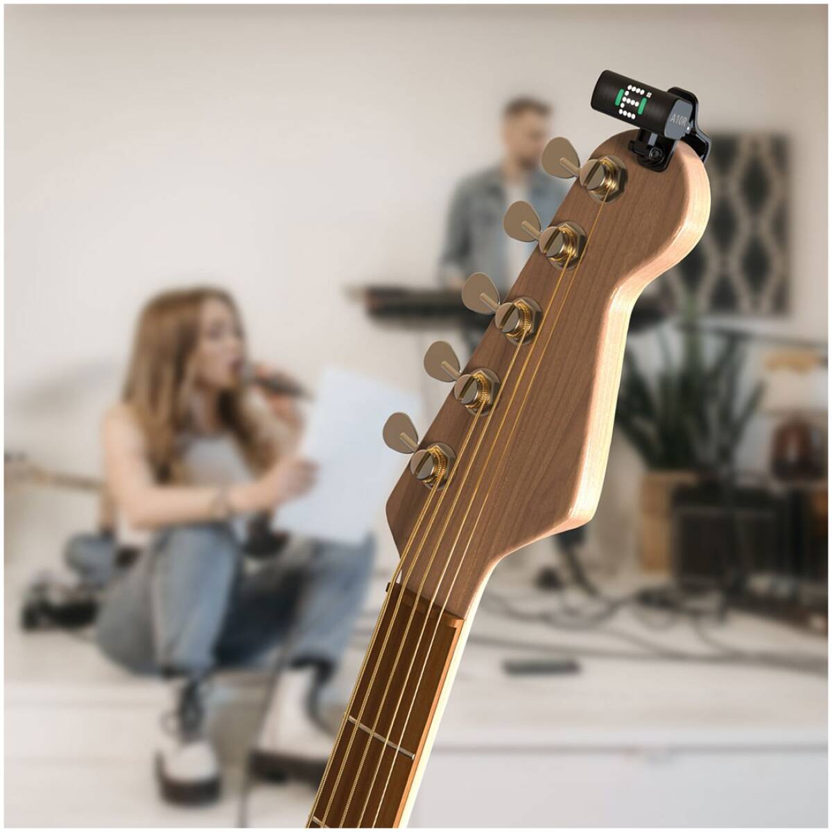 SWIFF Audio A10-R Mini Rechargeable Clip-On Tuner​ - Image 4