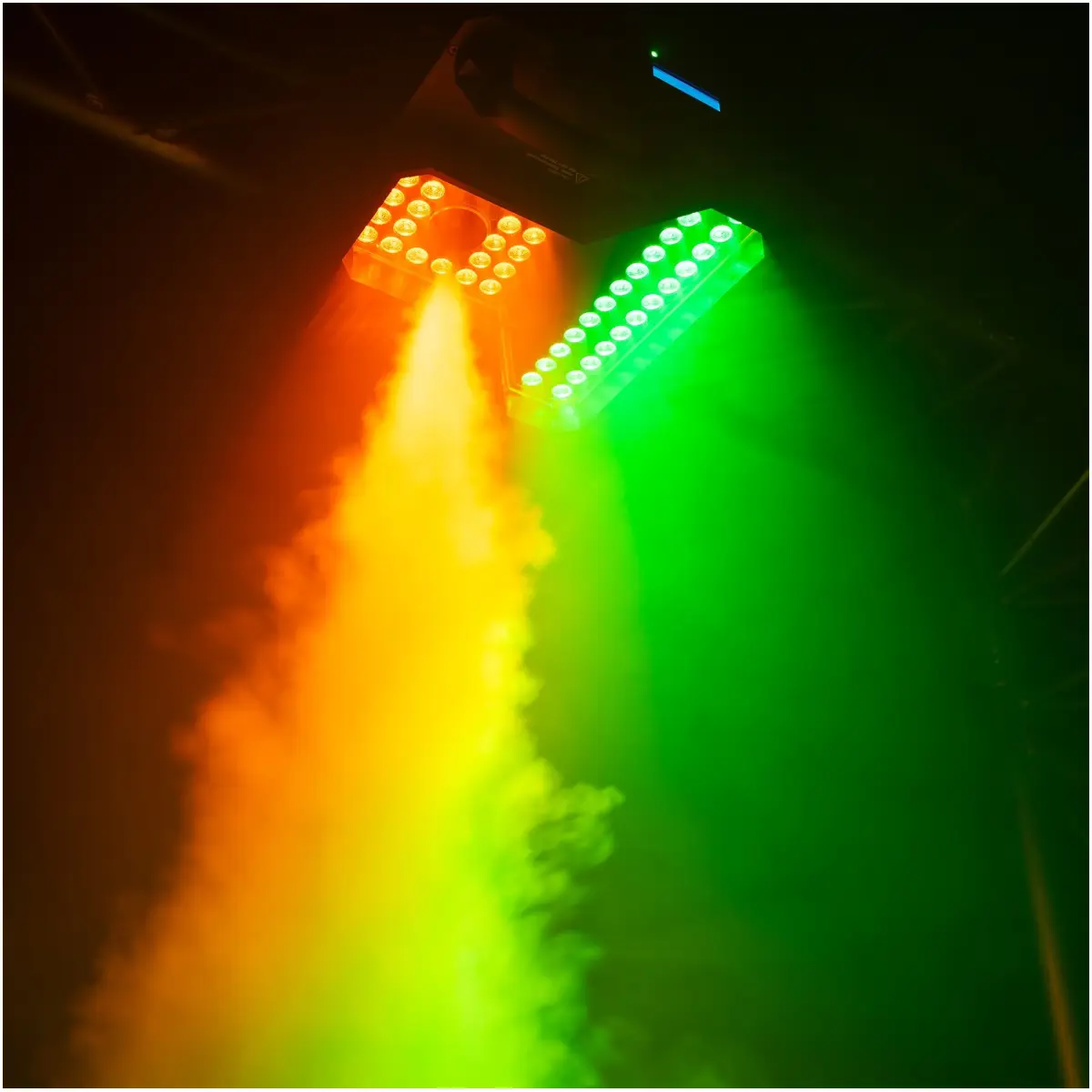 Beamz BLAZE2200 Vertical Fog Machine 2200W Rgba 48X 4W - Image 19