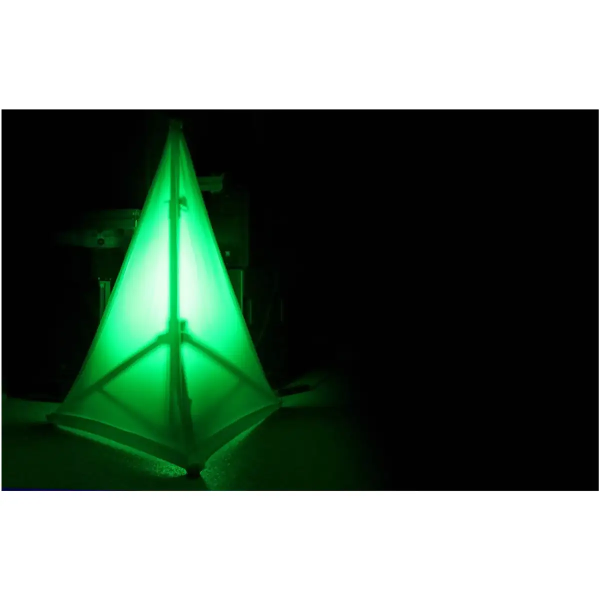 Beamz - LSS12W Lycra Speaker Stand Sleeve 1.2M White - Image 3