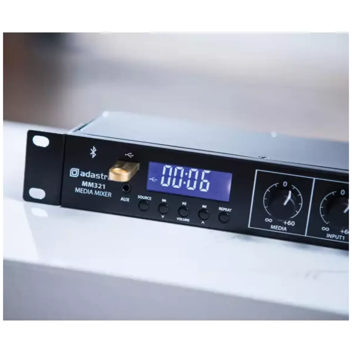 Adastra - MM321 Rack Mixer - Image 5