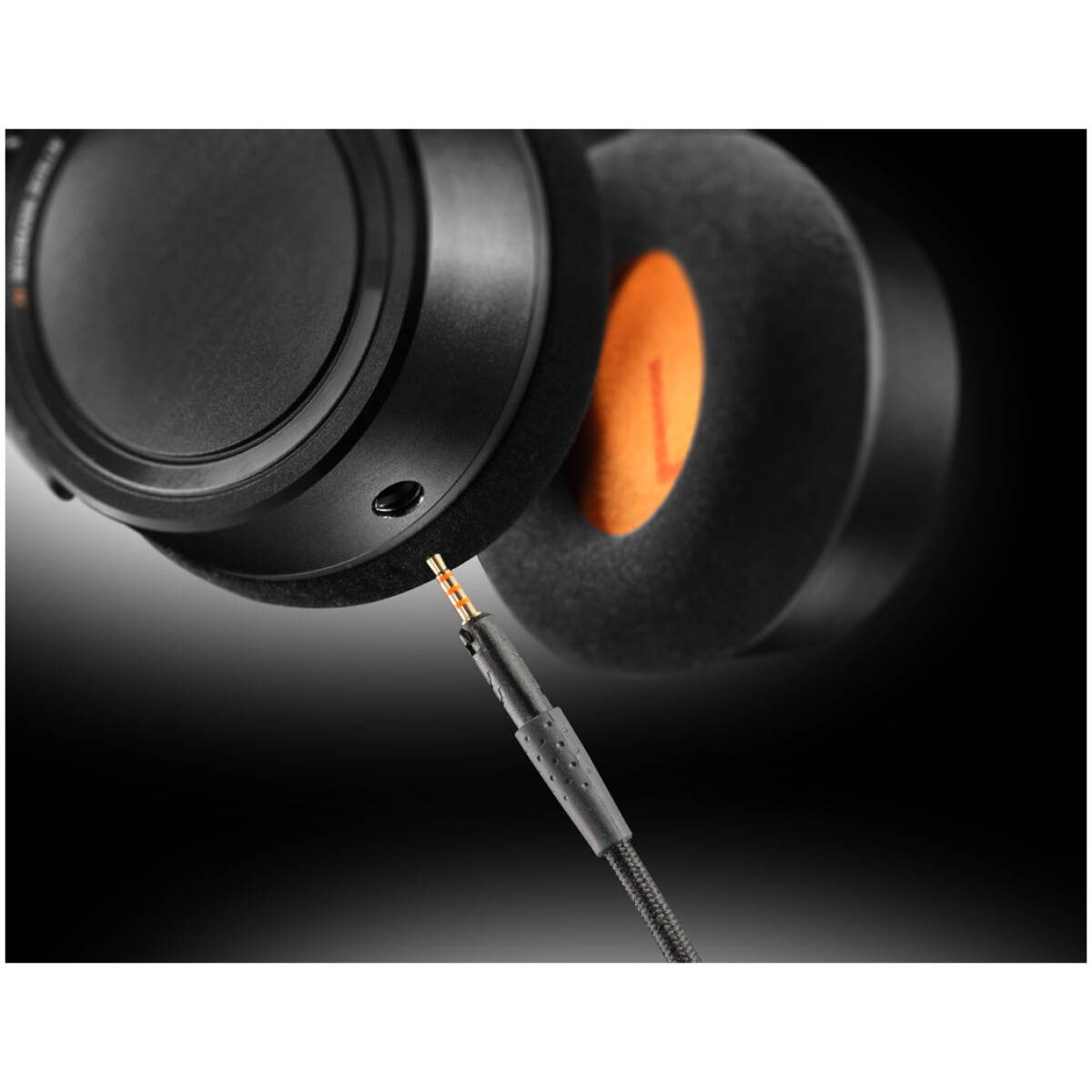 Neumann NDH 20 – Closed-Back Studio Headphones Black Edition - Image 3