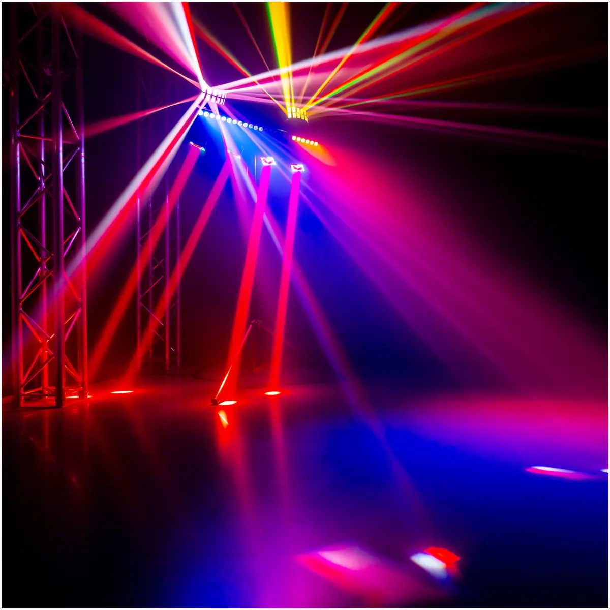 Beamz ShowBar GO Ultra With 4 Moving Heads, LED Bar And 2 Derby Effects - Image 16