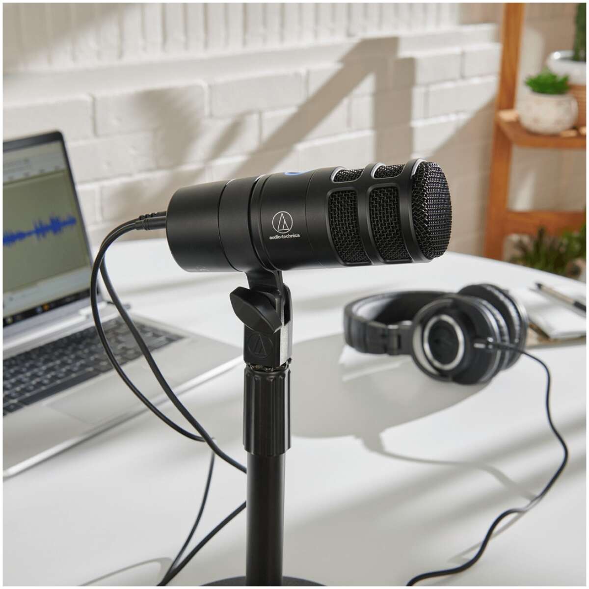 Audio-Technica AT2040USB Hypercardioid Dynamic USB Microphone - Image 5