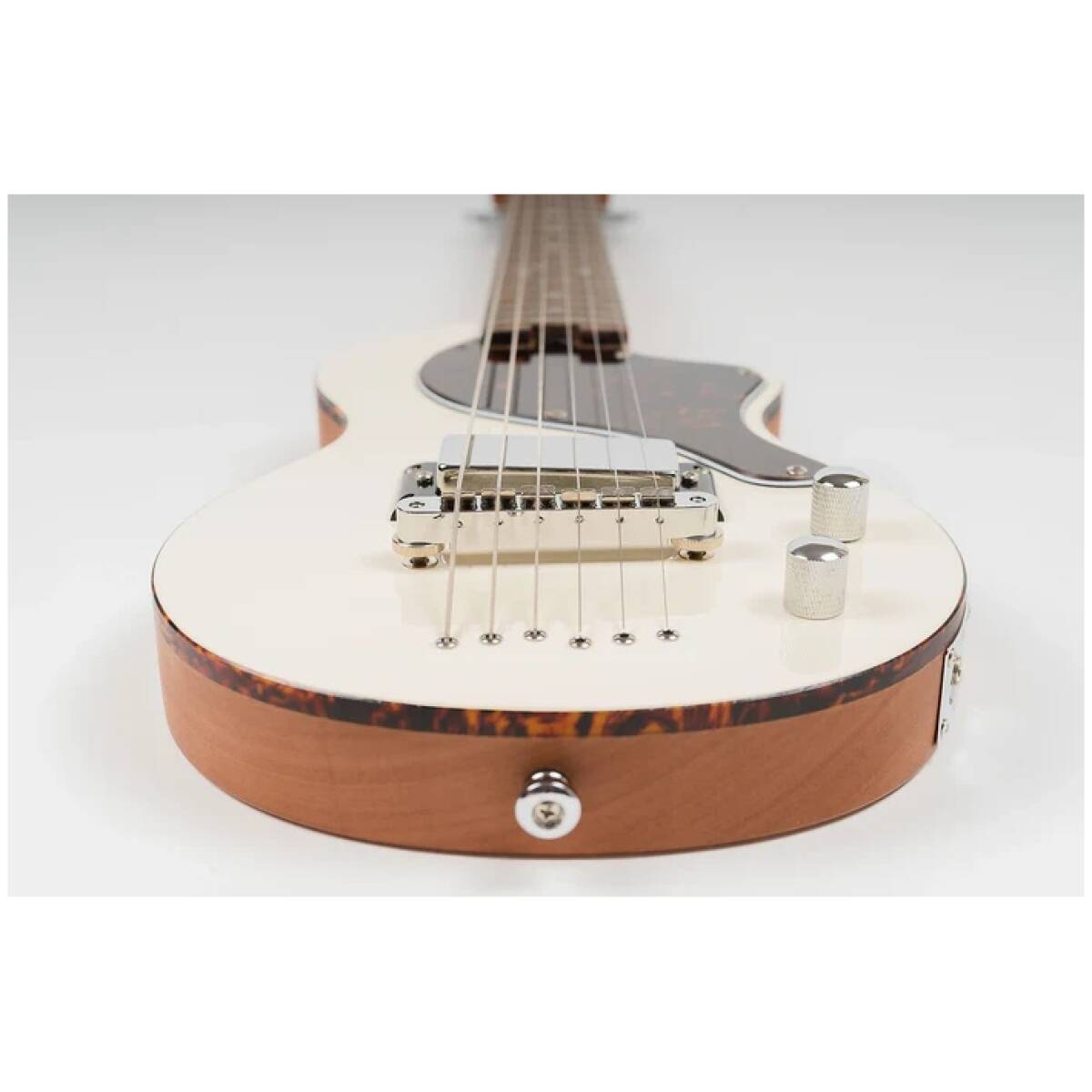 CARRY-ON-DLX-VW Mini Guitar Deluxe Pack Vintage White - Image 3