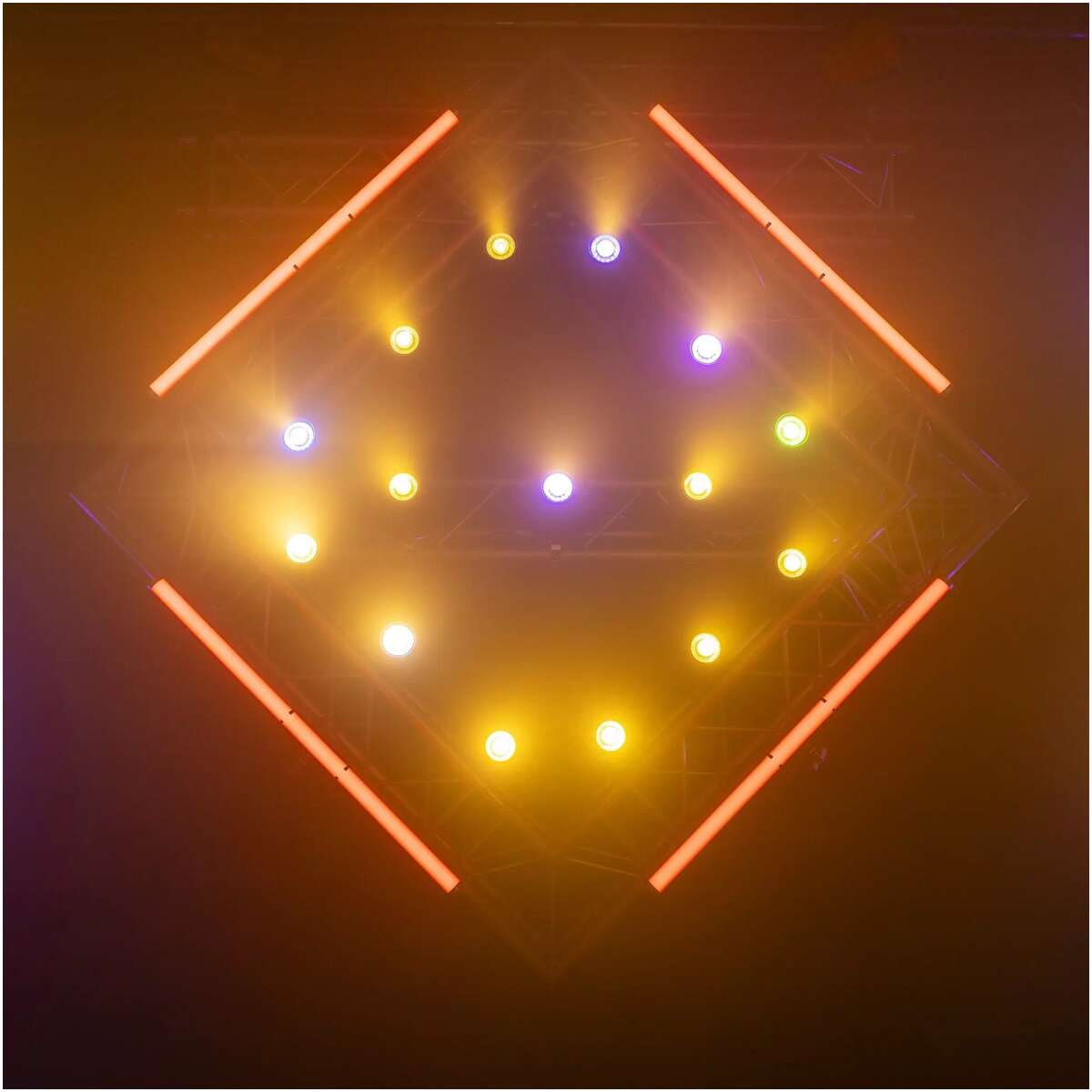Beamzpro Neutron - Dot Tm Led Linkable Light 1X 60W Ww+amber+rgb IP65 - Image 12