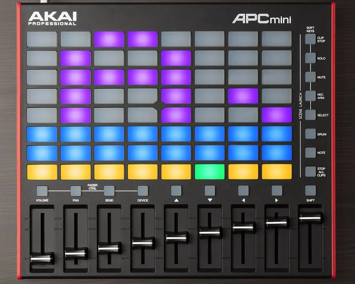 assets_47c5d023e7b3451a86ac03602c65dce8_36133a12d3d84b48be7d4a96a88f3ca2 AKAI-APC MINI MK2 - Image 1
